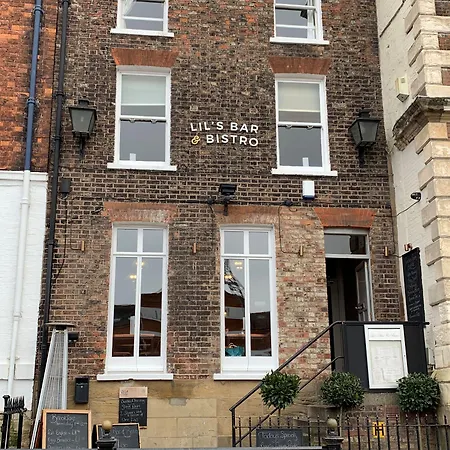 Lil's Bar And Bistro 3* York