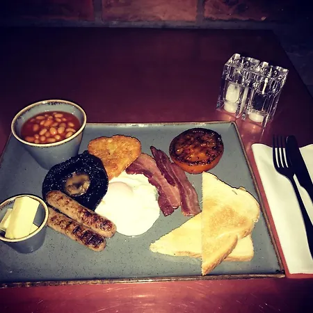 Lil's Bar And Bistro York